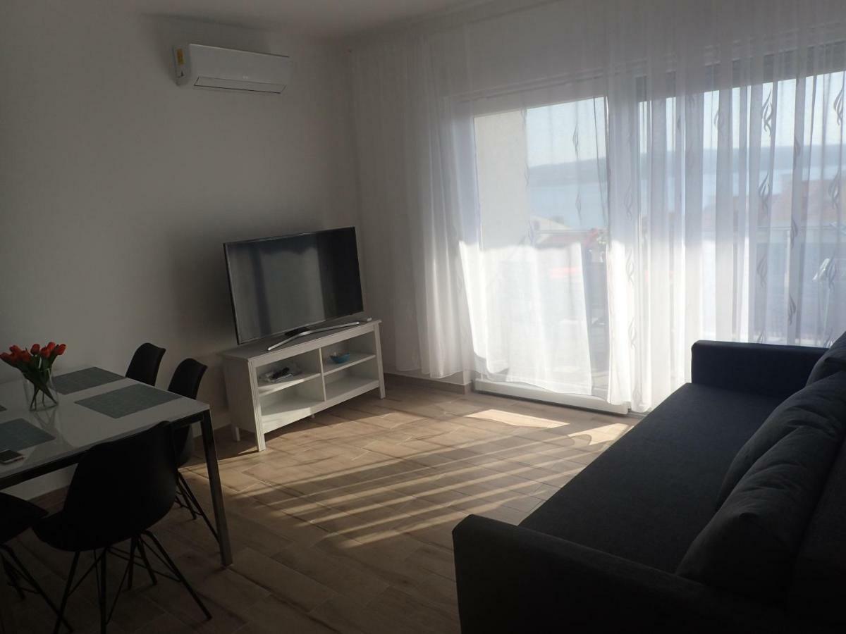 Apartments Del Mar Криквеница Екстериор снимка
