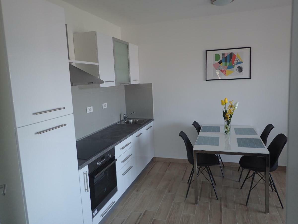 Apartments Del Mar Криквеница Екстериор снимка
