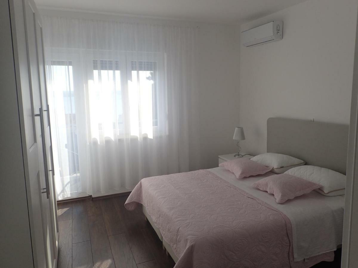 Apartments Del Mar Криквеница Екстериор снимка